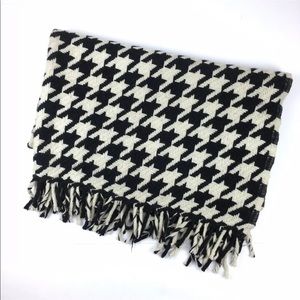Faribault Woolen Mills Bedding - Faribault Woolen Mills Houndstooth Throw Blanket Faribault Woolen Mills Bedding - Faribault Woolen Mills Houndstooth Throw Blanket